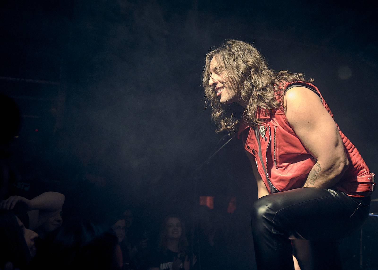 Des Rocs ukázal Praze, jak se hraje rokenrol. Předskakovali mu Pistols at Dawn a Moon Fever