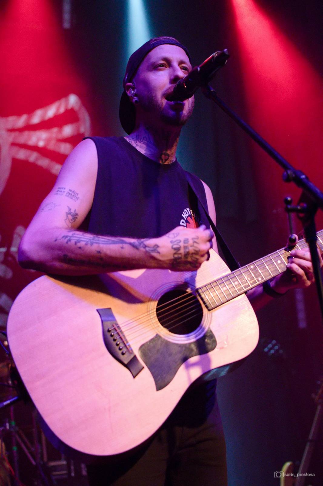 Pekař zavítal na svém turné do Plzně, fanouškům zodpověděl zvídavé otázky