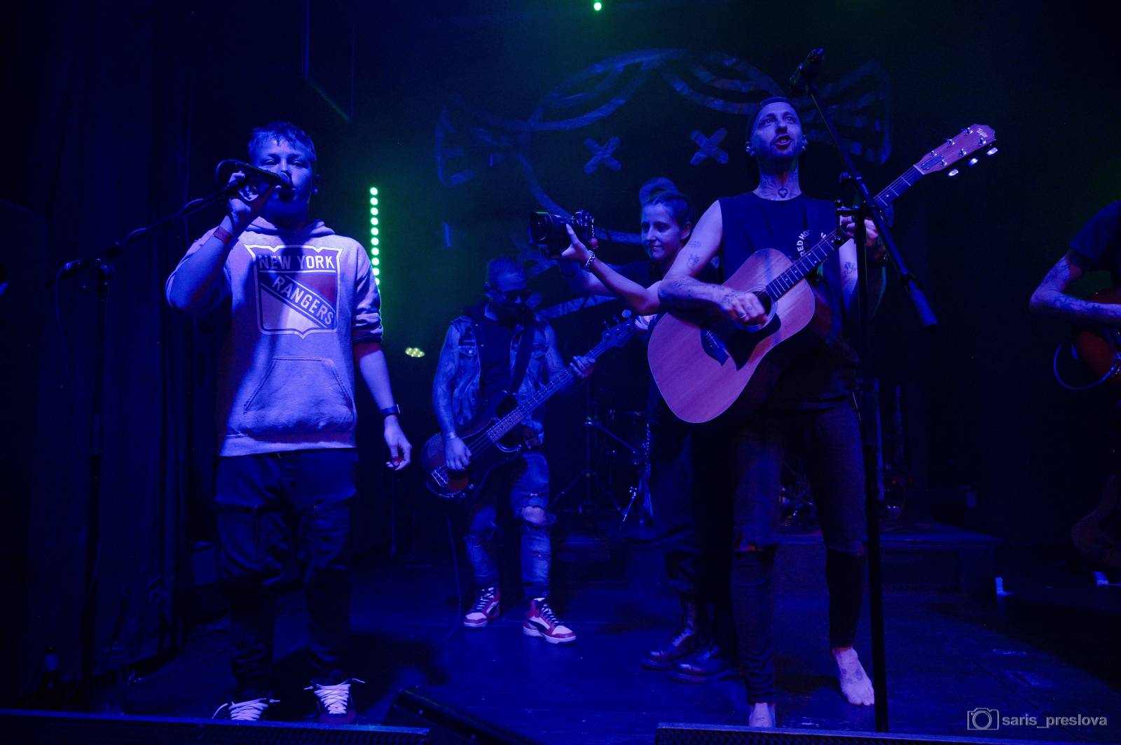 Pekař zavítal na svém turné do Plzně, fanouškům zodpověděl zvídavé otázky