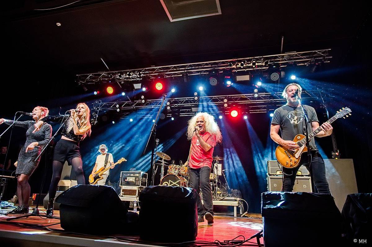 Jasná Páka vyrazila po letech na turné, odstartovala ho v Plzni