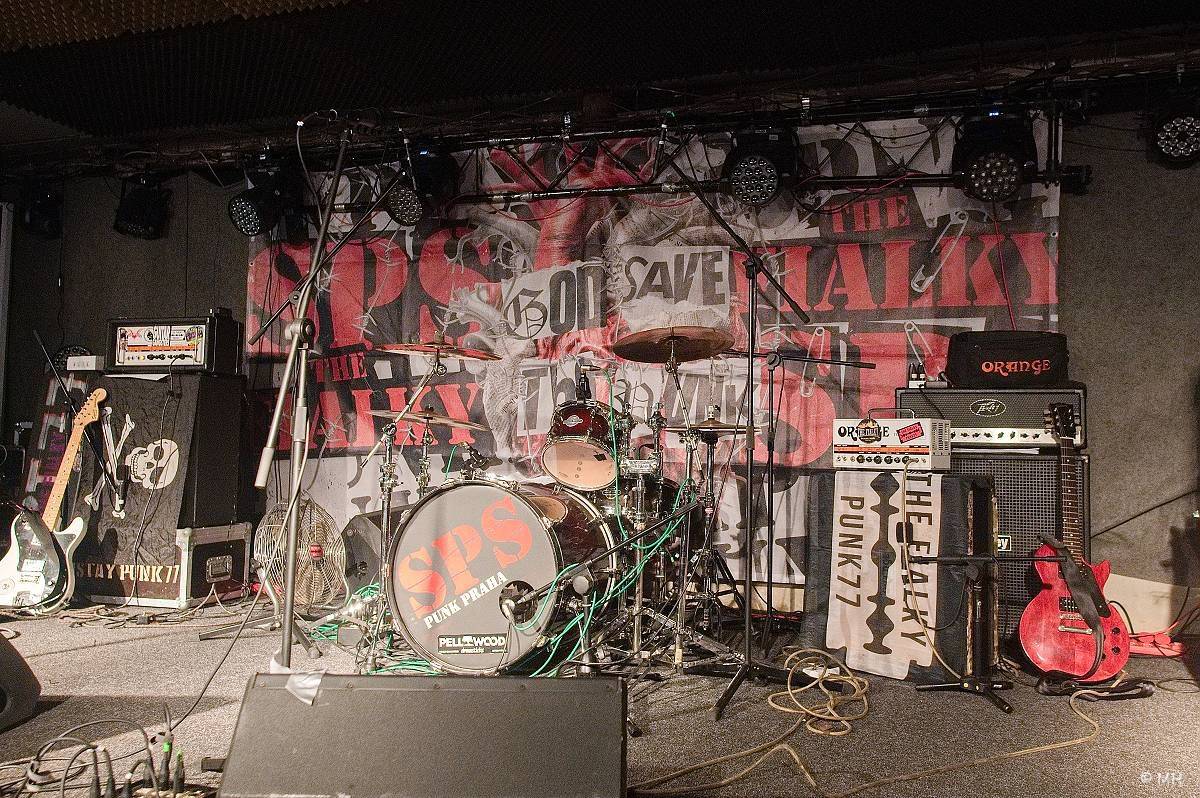 God Save the Punk! The Fialky a SPS dorazili na společném turné do Plzně