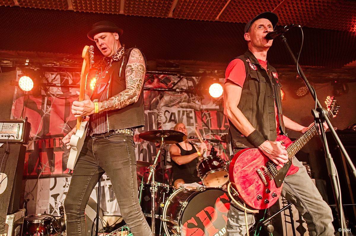 God Save the Punk! The Fialky a SPS dorazili na společném turné do Plzně