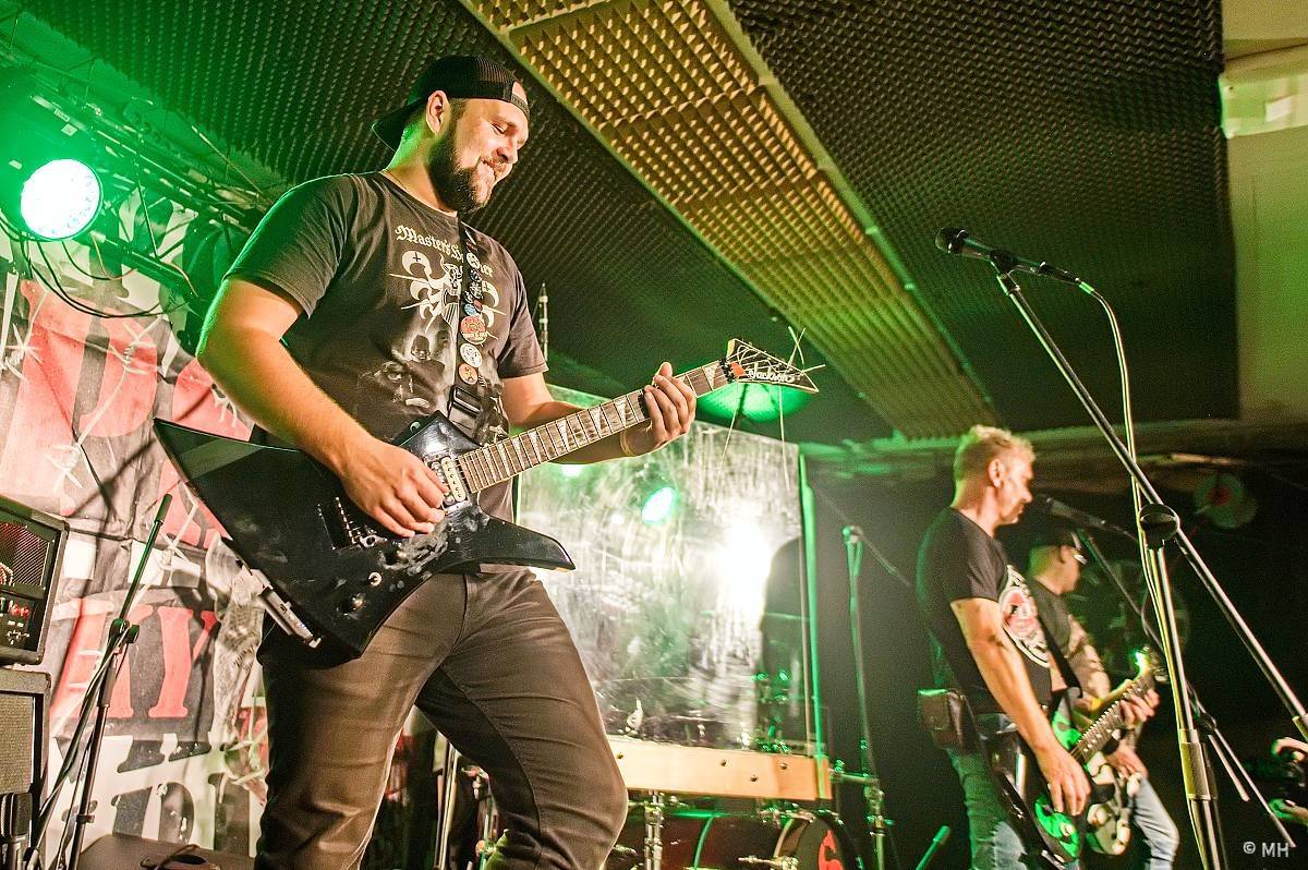 God Save the Punk! The Fialky a SPS dorazili na společném turné do Plzně