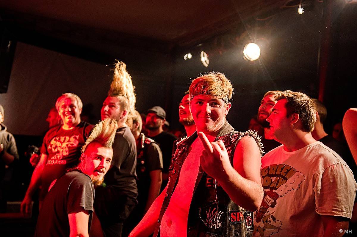 God Save the Punk! The Fialky a SPS dorazili na společném turné do Plzně