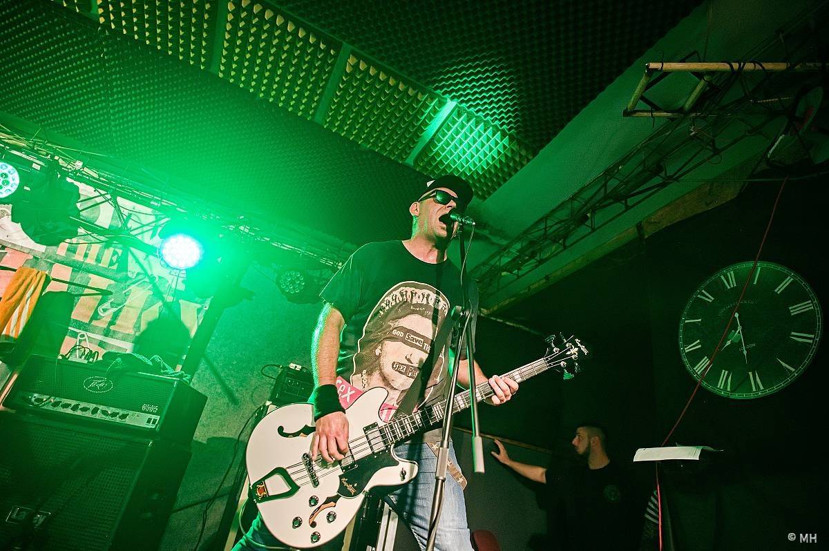 God Save the Punk! The Fialky a SPS dorazili na společném turné do Plzně