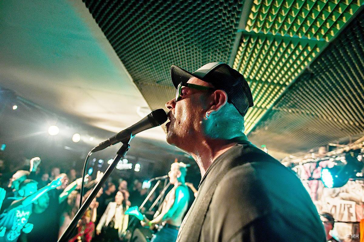 God Save the Punk! The Fialky a SPS dorazili na společném turné do Plzně