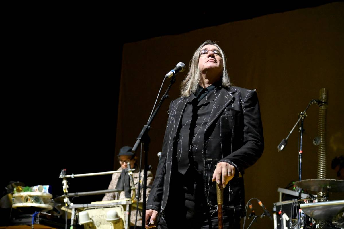 Němečtí experimentátoři Einstürzende Neubauten zahráli ve Foru Karlín v Praze