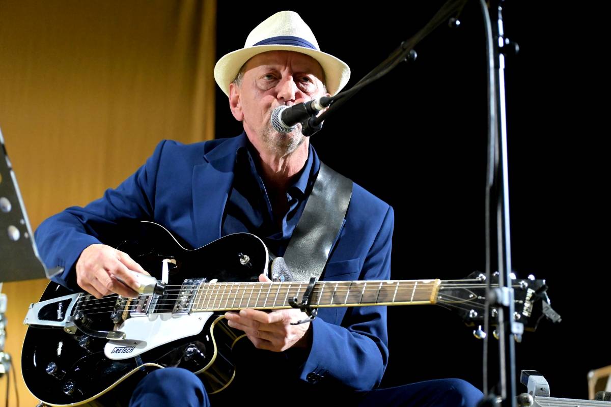 Němečtí experimentátoři Einstürzende Neubauten zahráli ve Foru Karlín v Praze