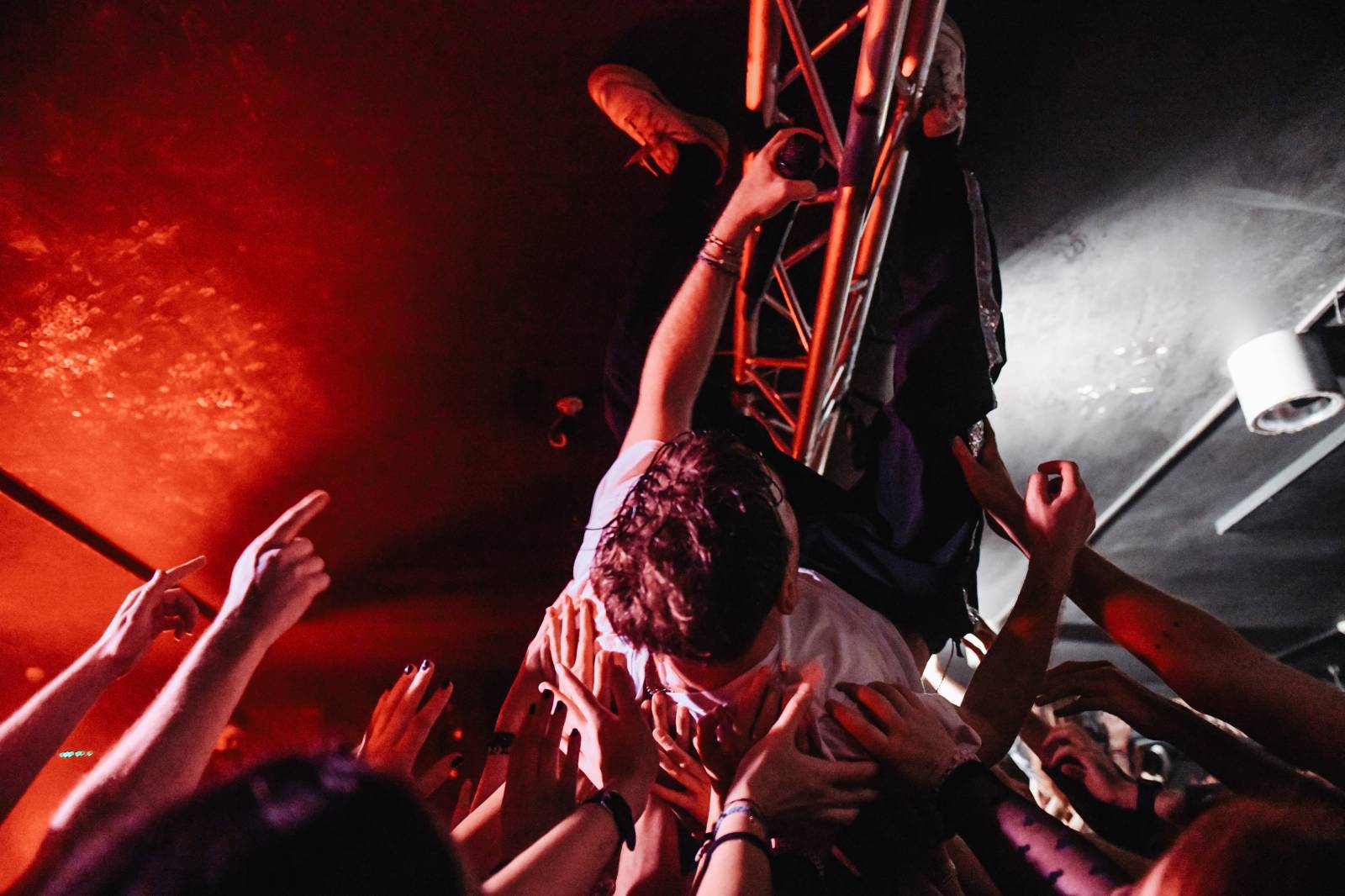 Blackout Problems v Praze aneb Punková exploze energie