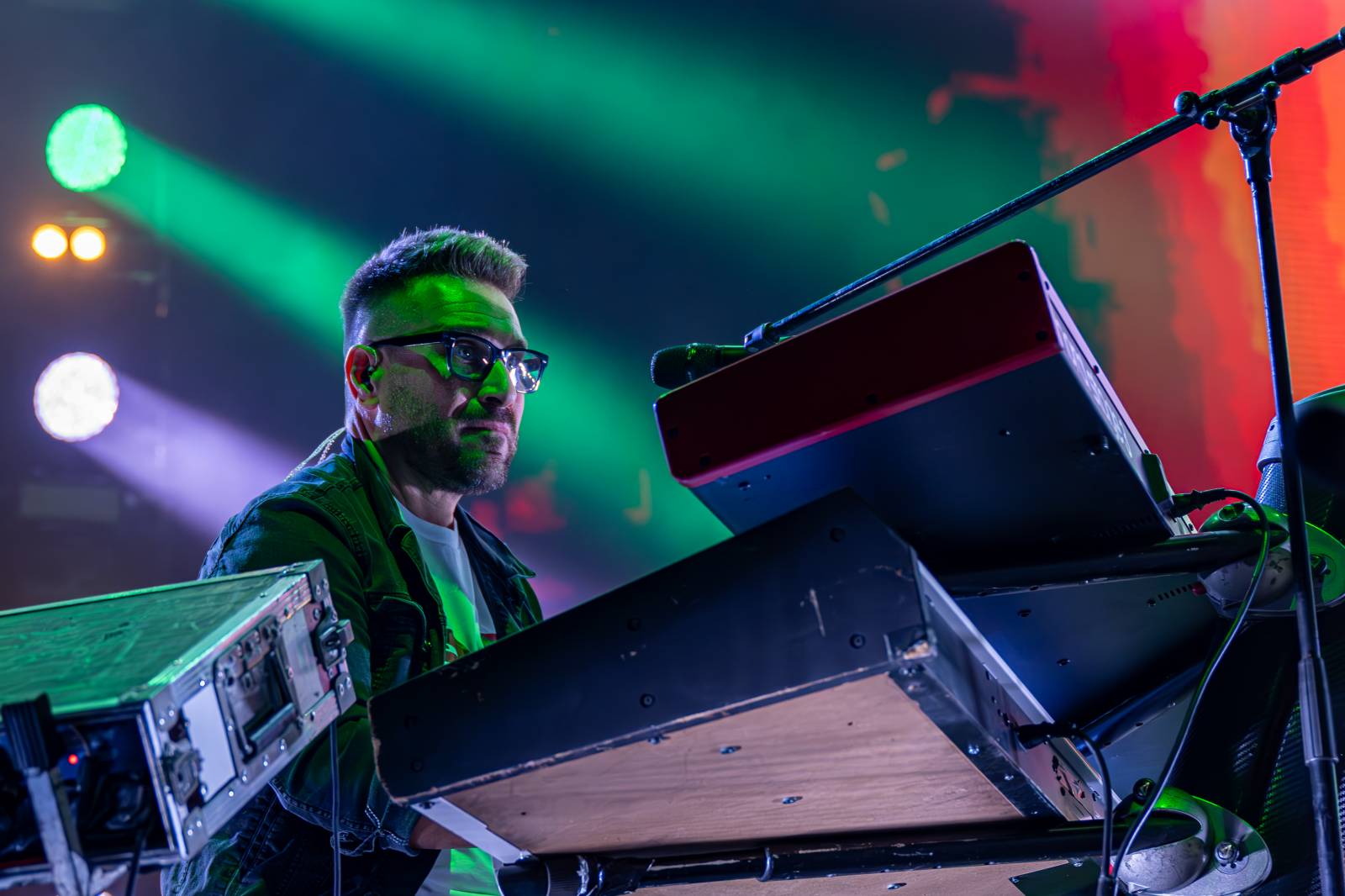 Rádio Impuls oslavilo 25 let, v O2 areně mu gratulovali Michal Hrůza, Lenka Filipová, Queenie i Divokej Bill