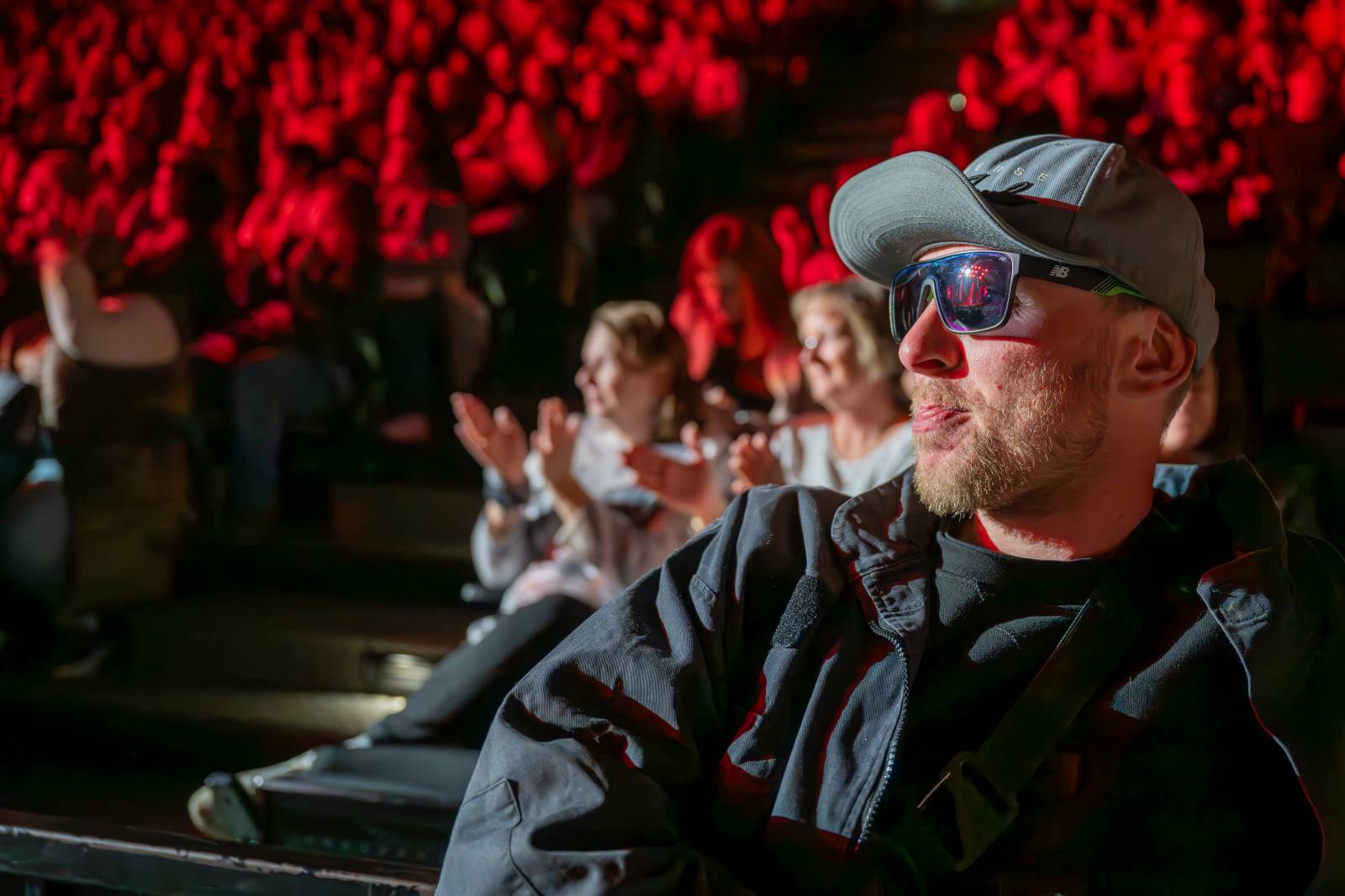 Rádio Impuls oslavilo 25 let, v O2 areně mu gratulovali Michal Hrůza, Lenka Filipová, Queenie i Divokej Bill