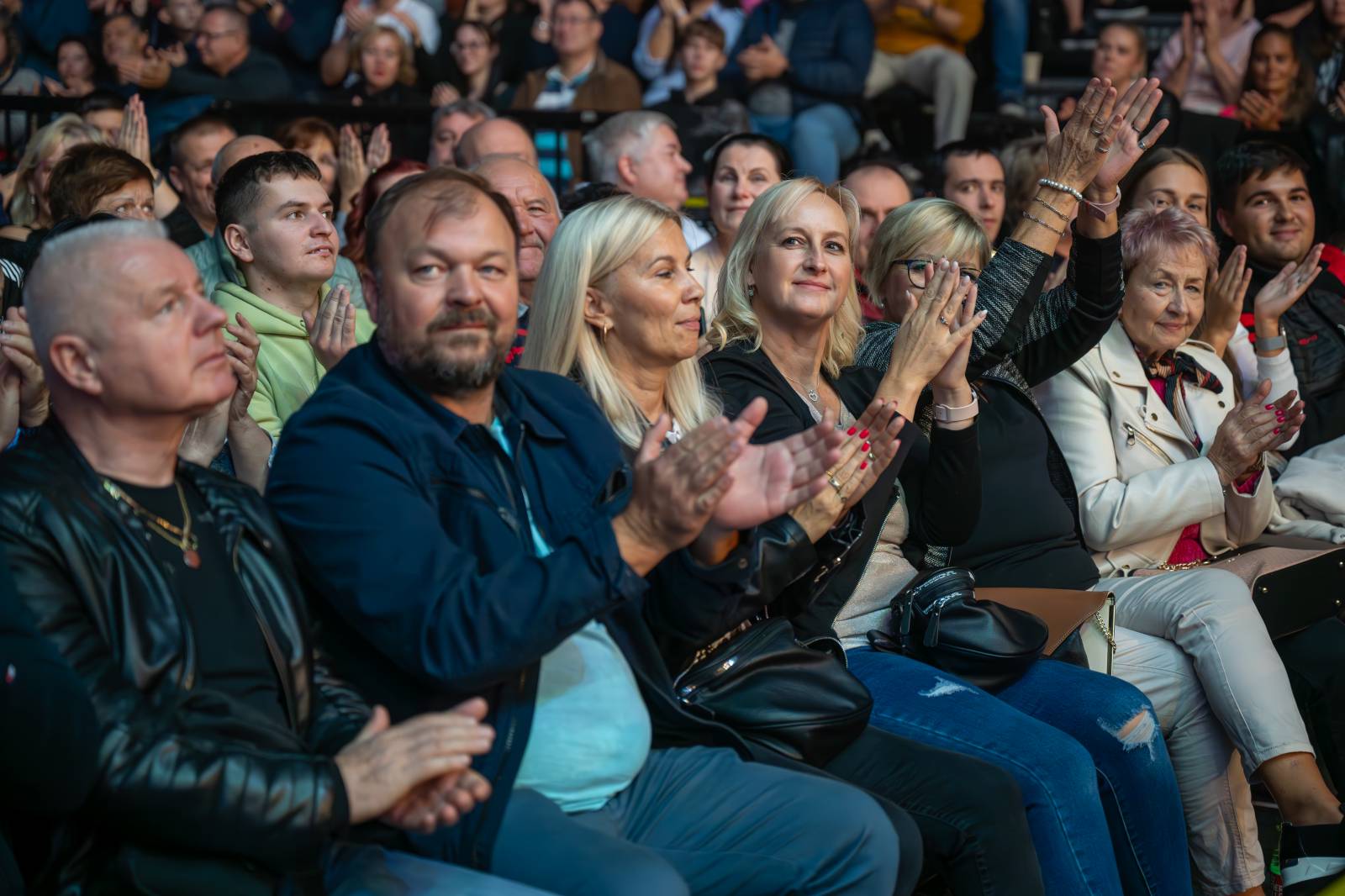 Rádio Impuls oslavilo 25 let, v O2 areně mu gratulovali Michal Hrůza, Lenka Filipová, Queenie i Divokej Bill