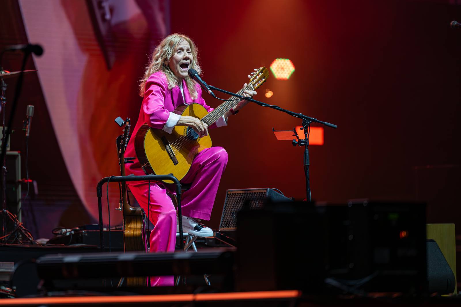 Rádio Impuls oslavilo 25 let, v O2 areně mu gratulovali Michal Hrůza, Lenka Filipová, Queenie i Divokej Bill