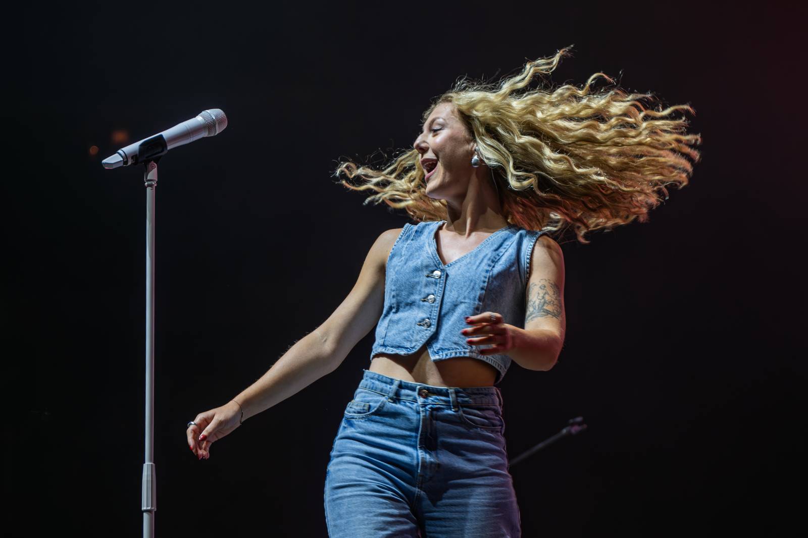 Rádio Impuls oslavilo 25 let, v O2 areně mu gratulovali Michal Hrůza, Lenka Filipová, Queenie i Divokej Bill