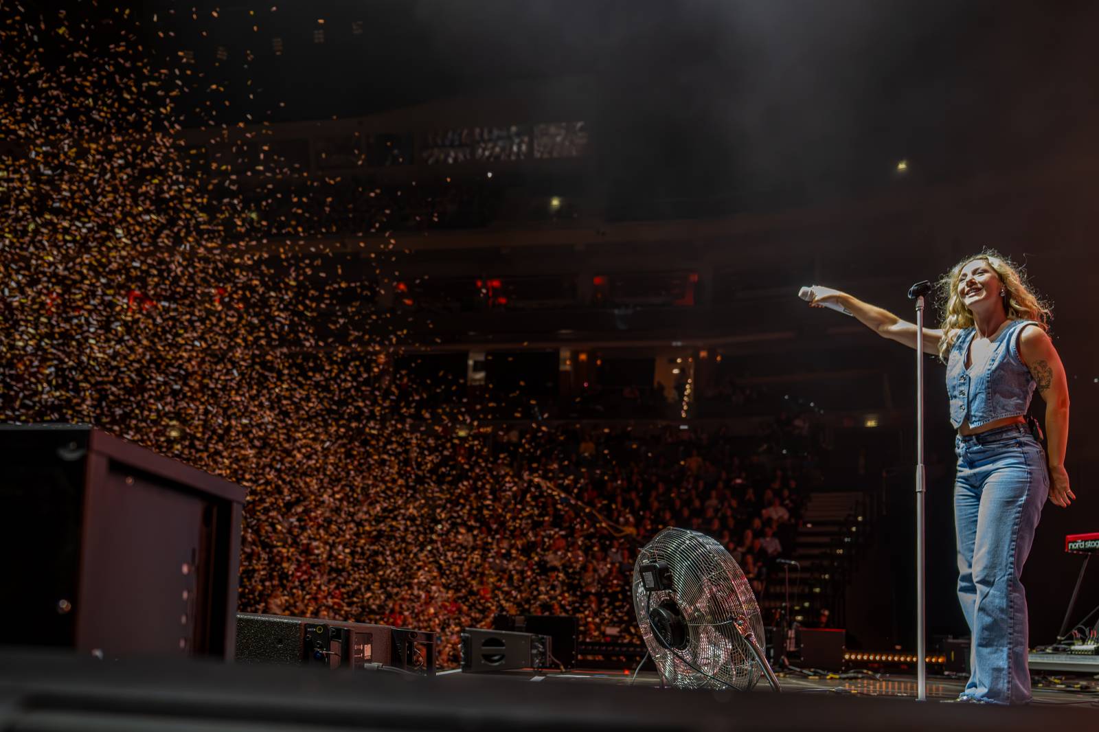 Rádio Impuls oslavilo 25 let, v O2 areně mu gratulovali Michal Hrůza, Lenka Filipová, Queenie i Divokej Bill