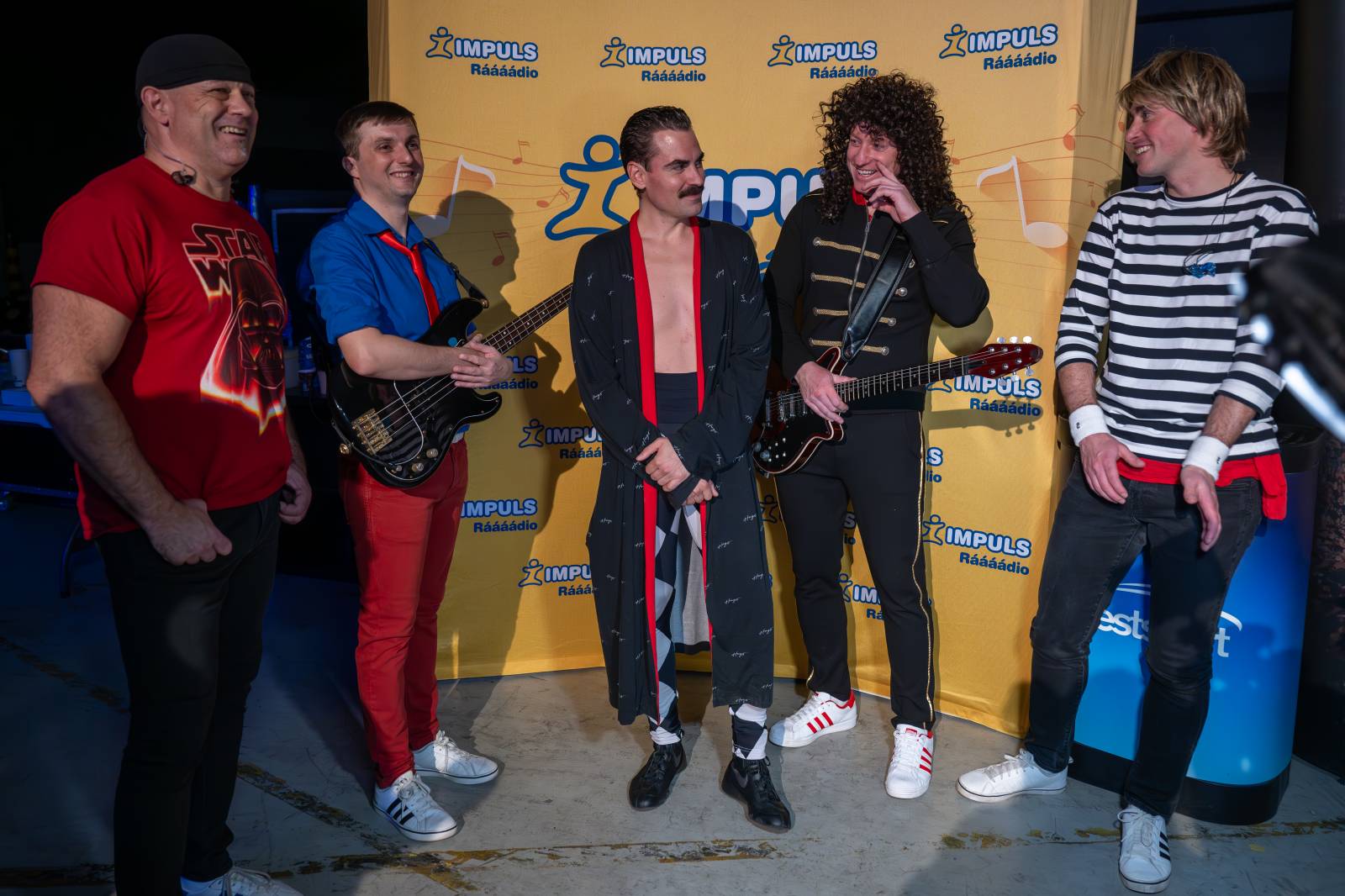 Rádio Impuls oslavilo 25 let, v O2 areně mu gratulovali Michal Hrůza, Lenka Filipová, Queenie i Divokej Bill