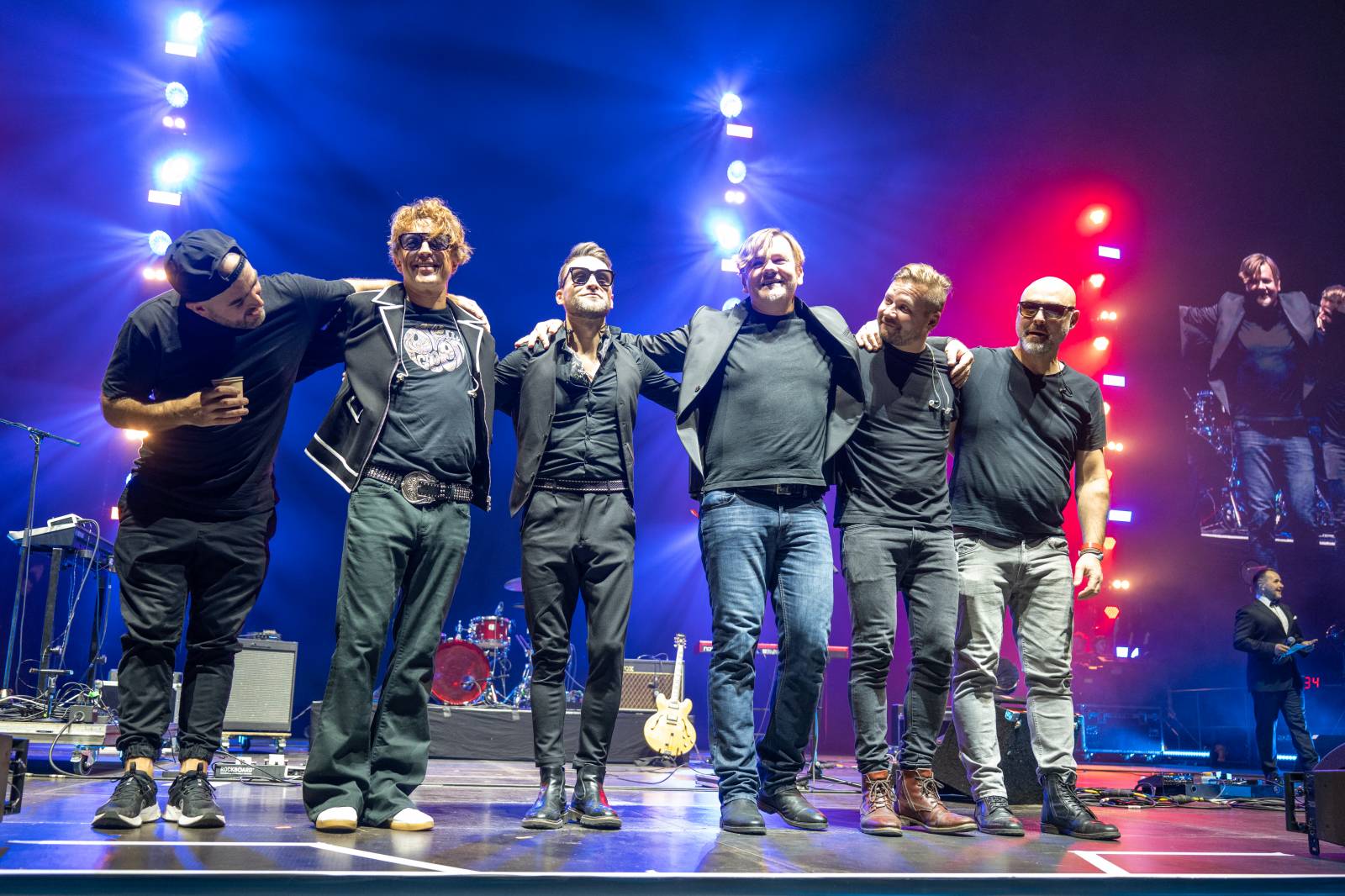 Rádio Impuls oslavilo 25 let, v O2 areně mu gratulovali Michal Hrůza, Lenka Filipová, Queenie i Divokej Bill