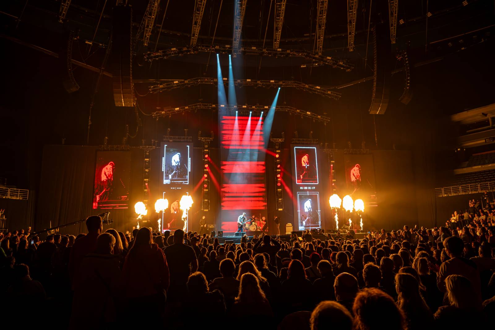 Rádio Impuls oslavilo 25 let, v O2 areně mu gratulovali Michal Hrůza, Lenka Filipová, Queenie i Divokej Bill