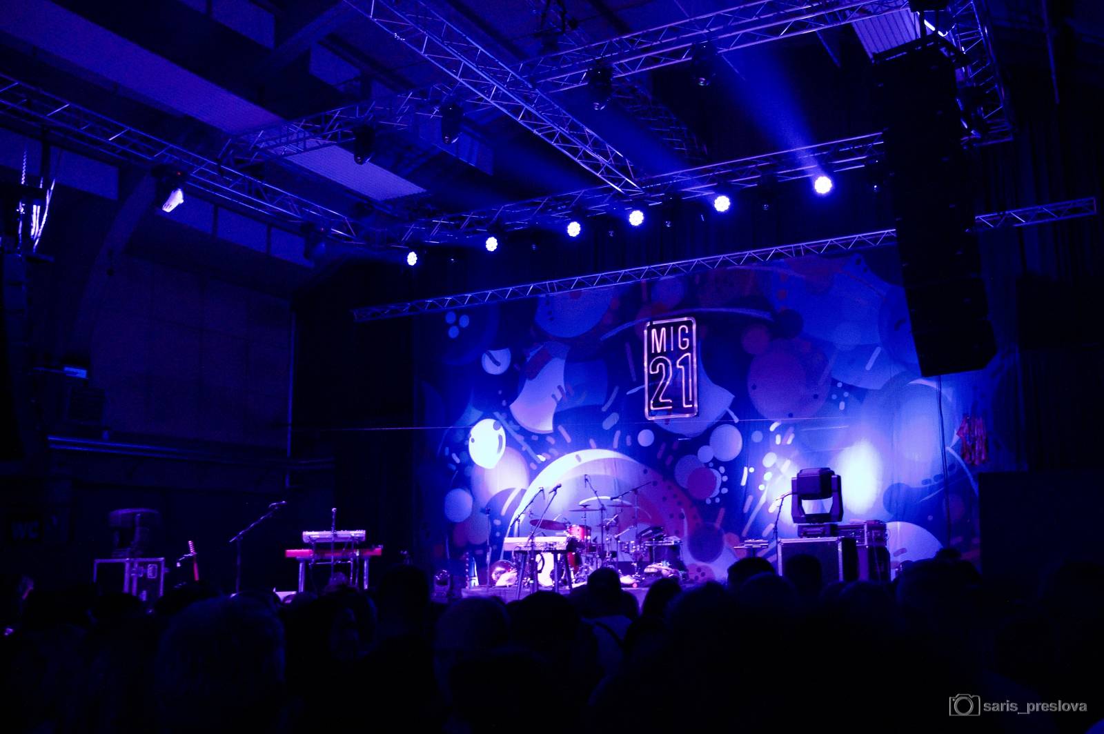 Mig 21 odjížděli z Plzně se záplavou kalhotek, Jiří Macháček políbil fanynku