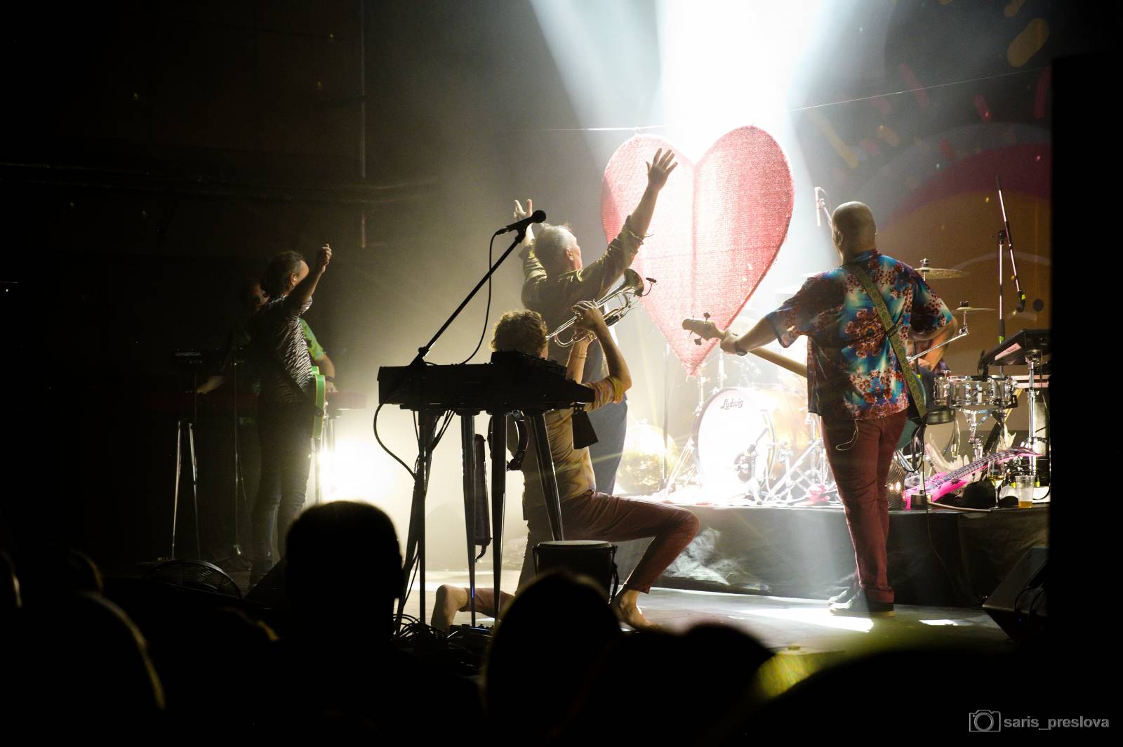 Mig 21 odjížděli z Plzně se záplavou kalhotek, Jiří Macháček políbil fanynku