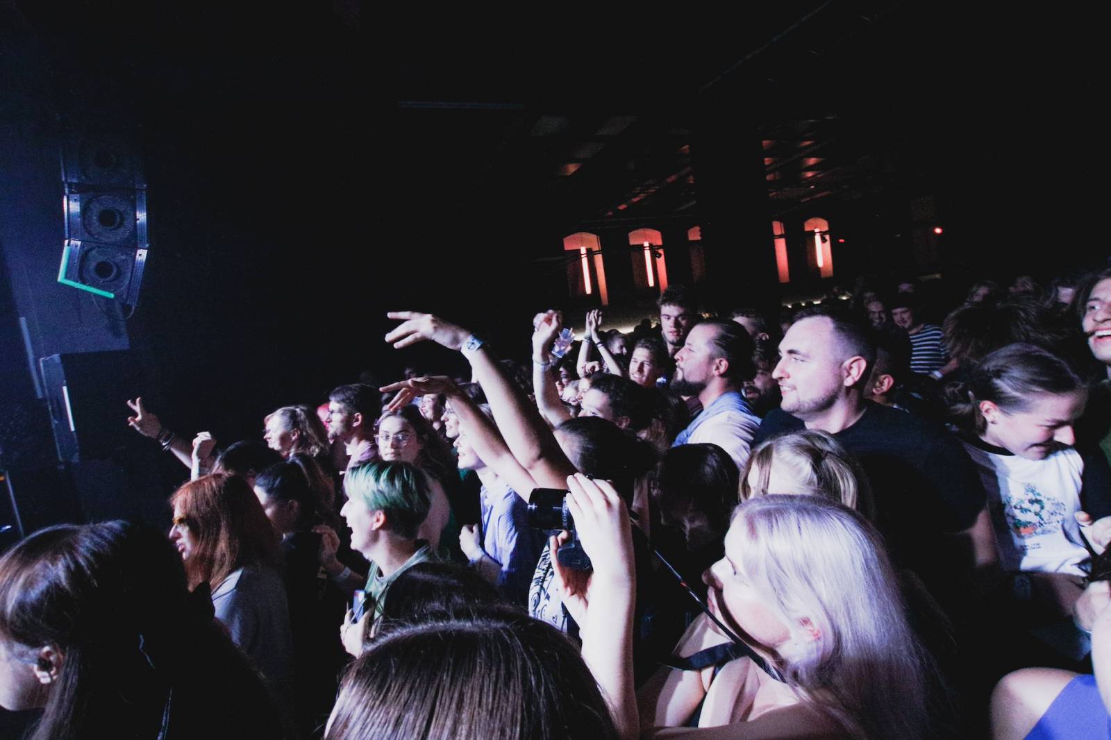 Leoniden rozpálili MeetFactory svými Sophisticated sad songs