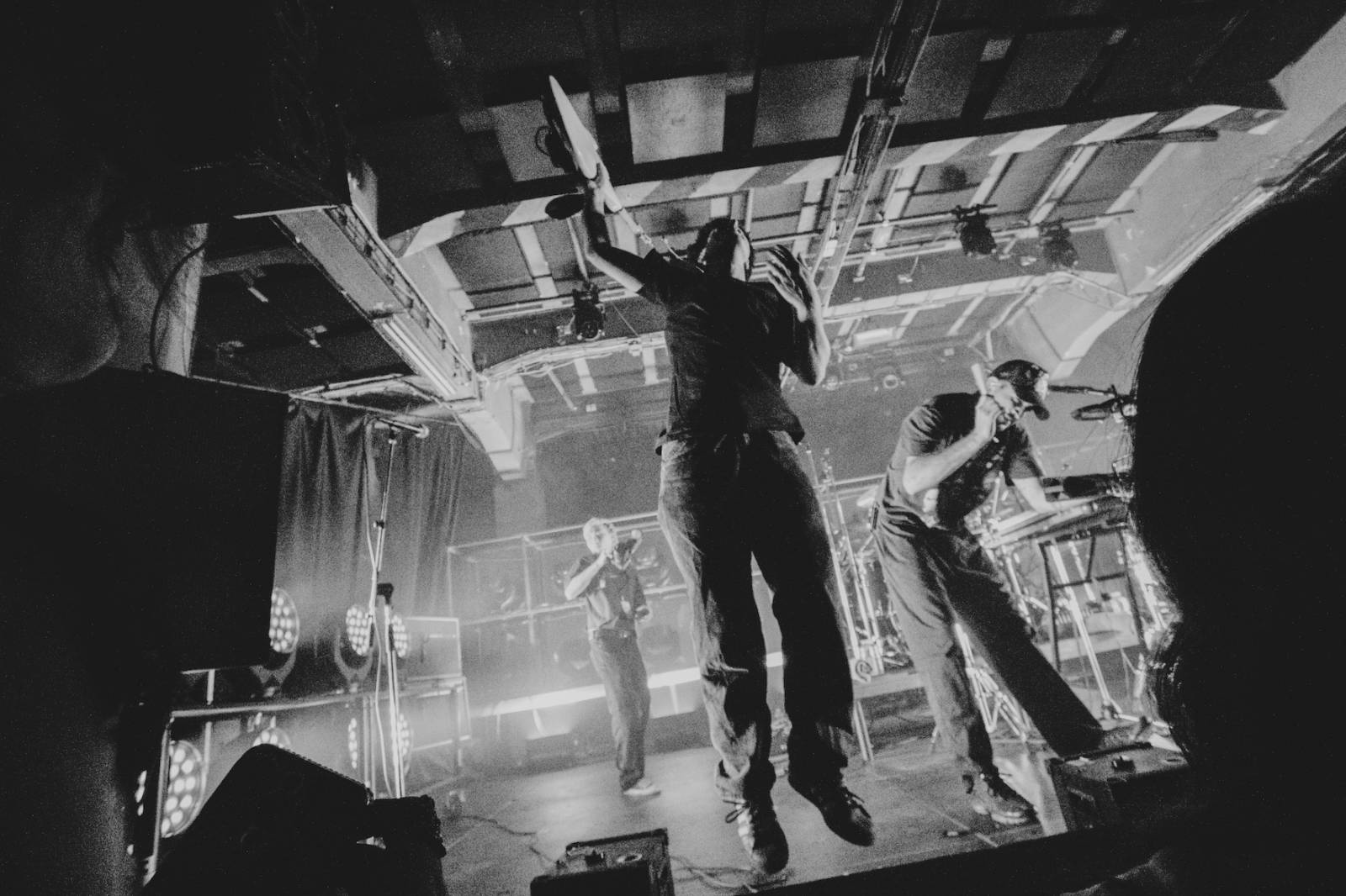 Leoniden rozpálili MeetFactory svými Sophisticated sad songs