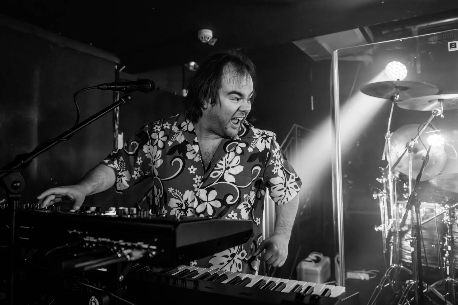 Rock Café zpívalo Mmm Mmm Mmm Mmm. S Crash Test Dummies publikum zavzpomínalo na devadesátky