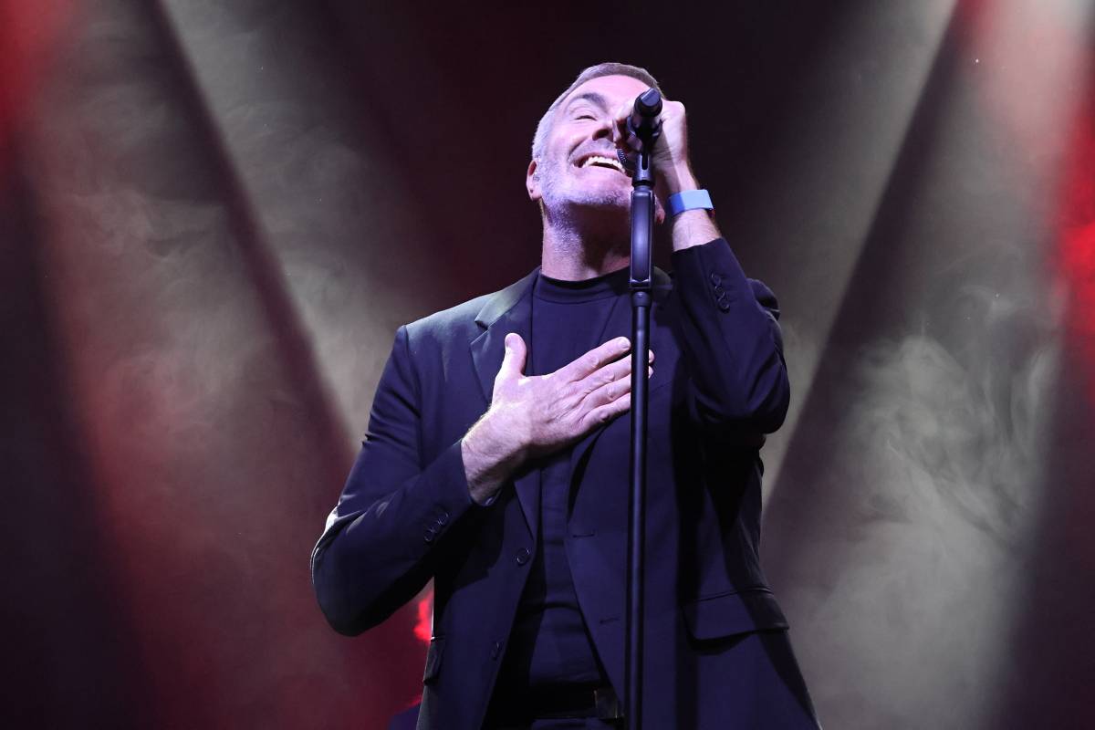 Electro Deluxe se spojili s B-Side Bandem a předvedli v Brně elektrizující show