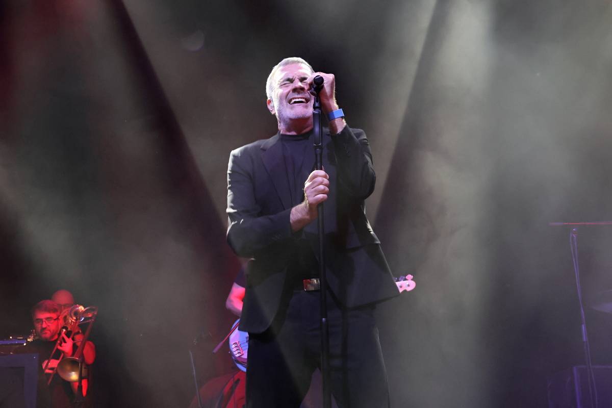 Electro Deluxe se spojili s B-Side Bandem a předvedli v Brně elektrizující show