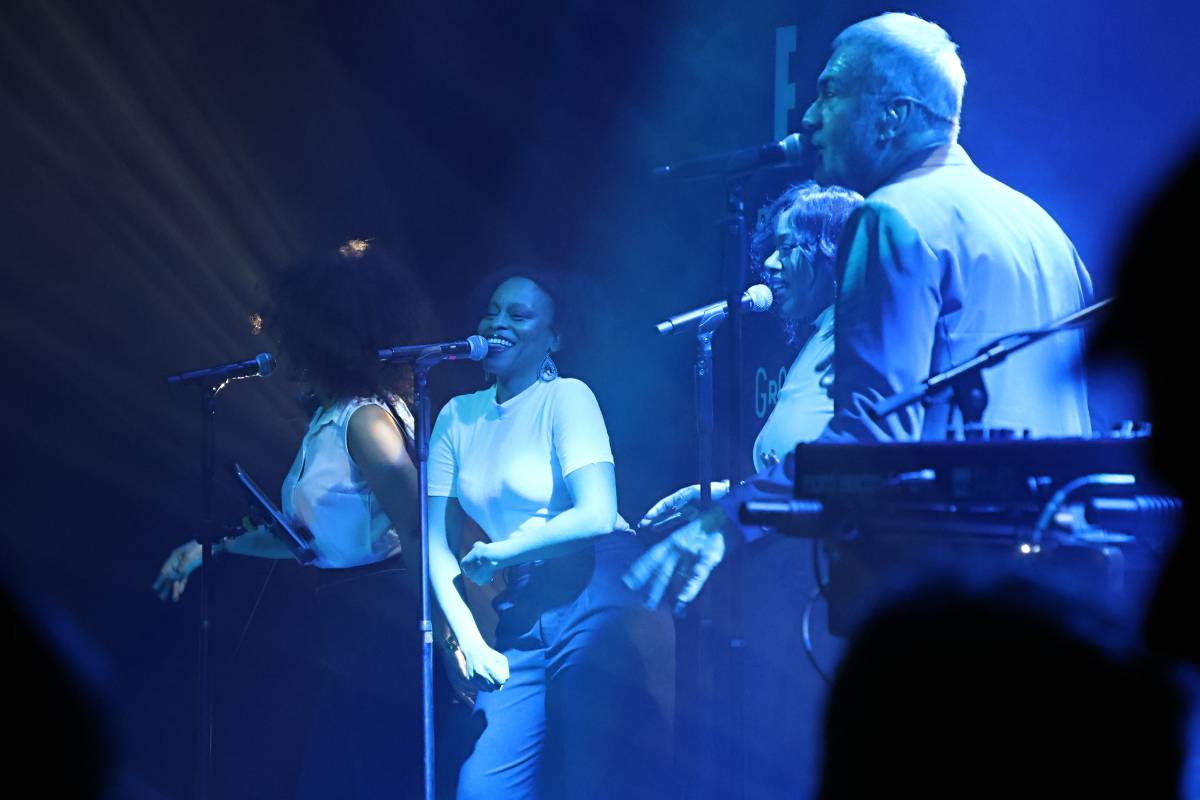 Electro Deluxe se spojili s B-Side Bandem a předvedli v Brně elektrizující show