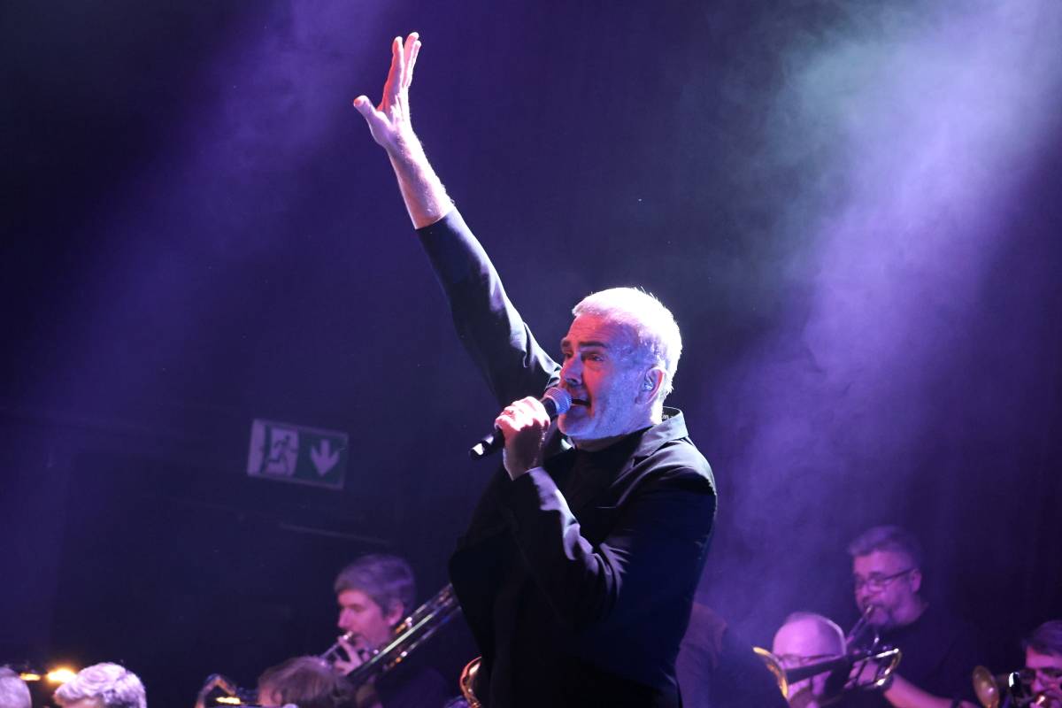 Electro Deluxe se spojili s B-Side Bandem a předvedli v Brně elektrizující show