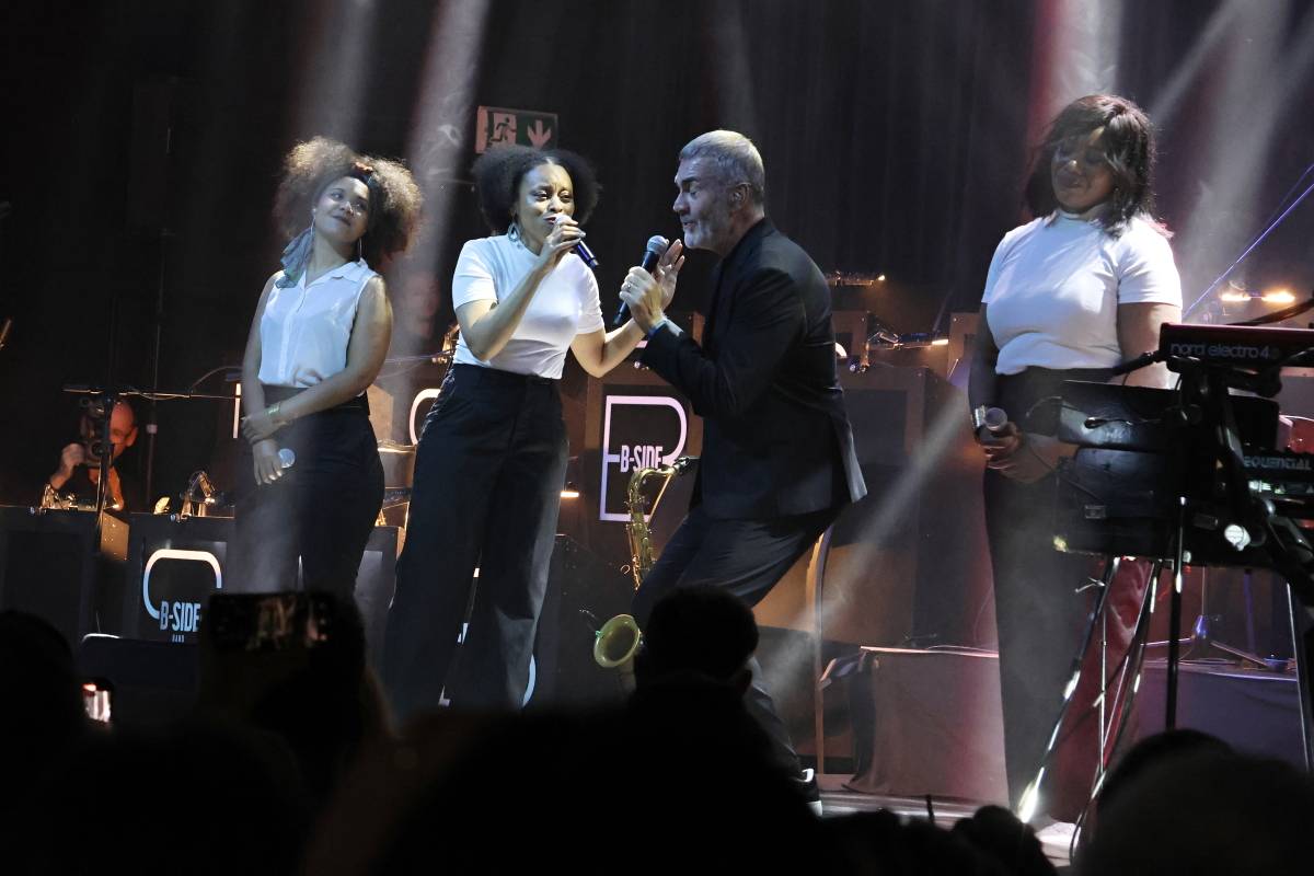 Electro Deluxe se spojili s B-Side Bandem a předvedli v Brně elektrizující show