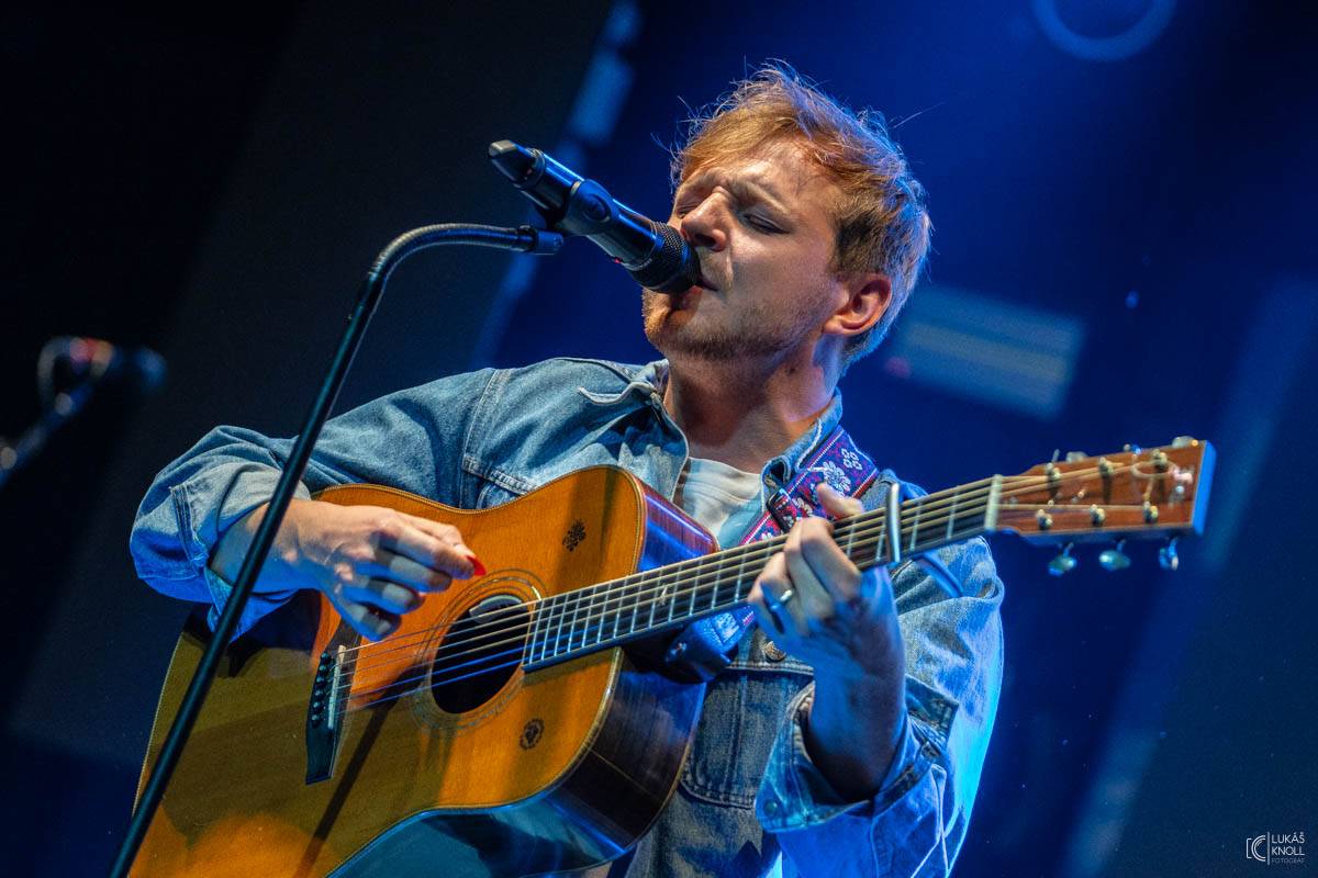 O5 a Radeček zahájili v Hradci Králové turné HoraLove, předskakoval jim Thom Artway