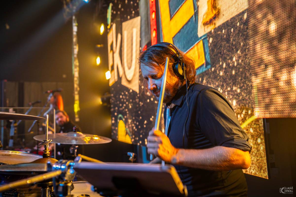 O5 a Radeček zahájili v Hradci Králové turné HoraLove, předskakoval jim Thom Artway