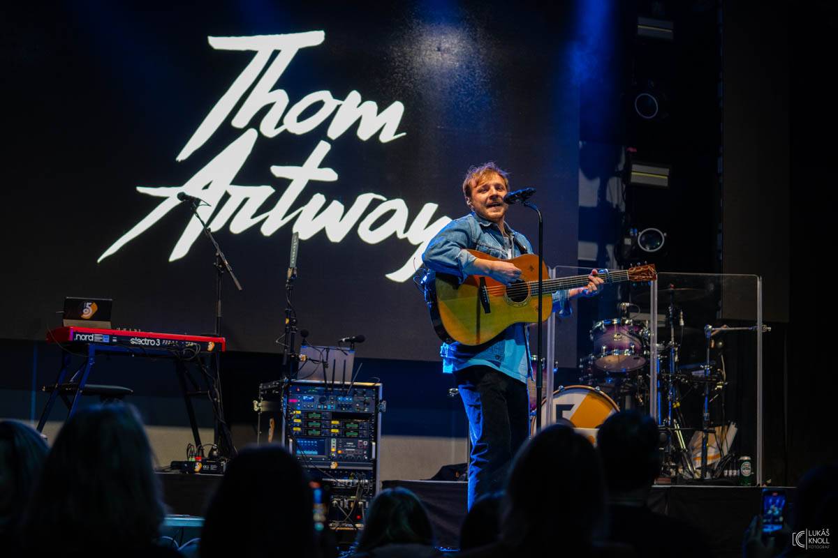 O5 a Radeček zahájili v Hradci Králové turné HoraLove, předskakoval jim Thom Artway