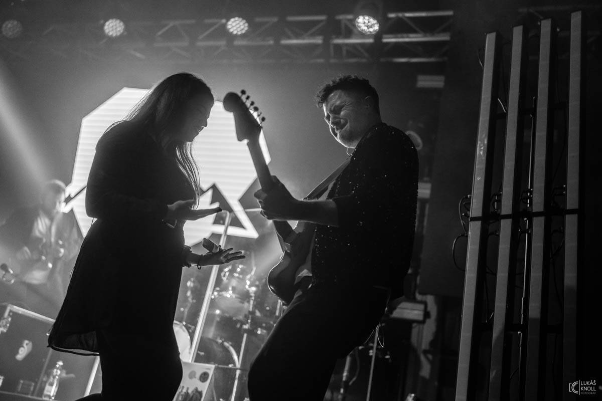 O5 a Radeček zahájili v Hradci Králové turné HoraLove, předskakoval jim Thom Artway