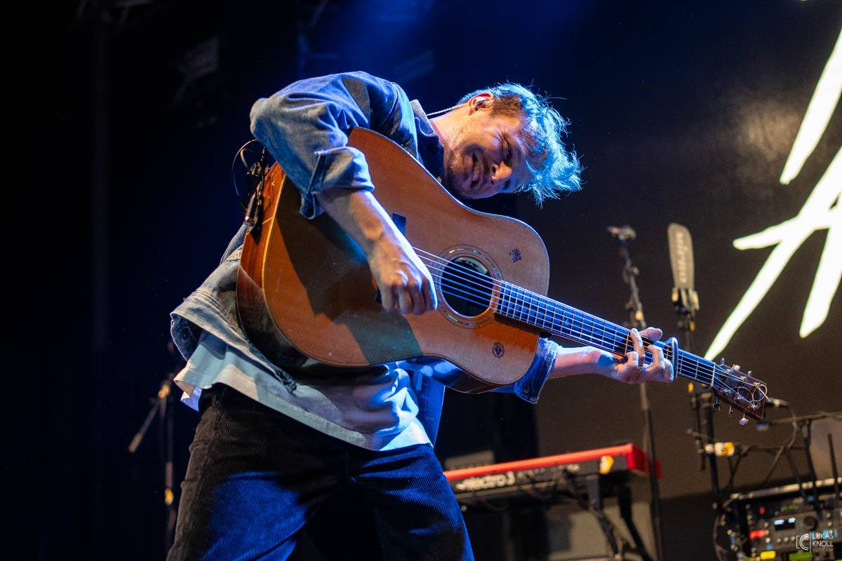 O5 a Radeček zahájili v Hradci Králové turné HoraLove, předskakoval jim Thom Artway