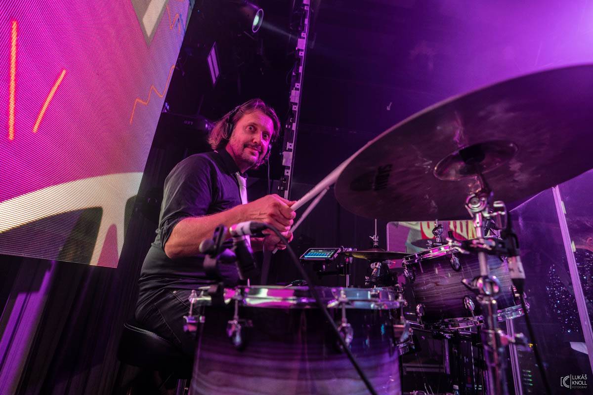 O5 a Radeček zahájili v Hradci Králové turné HoraLove, předskakoval jim Thom Artway