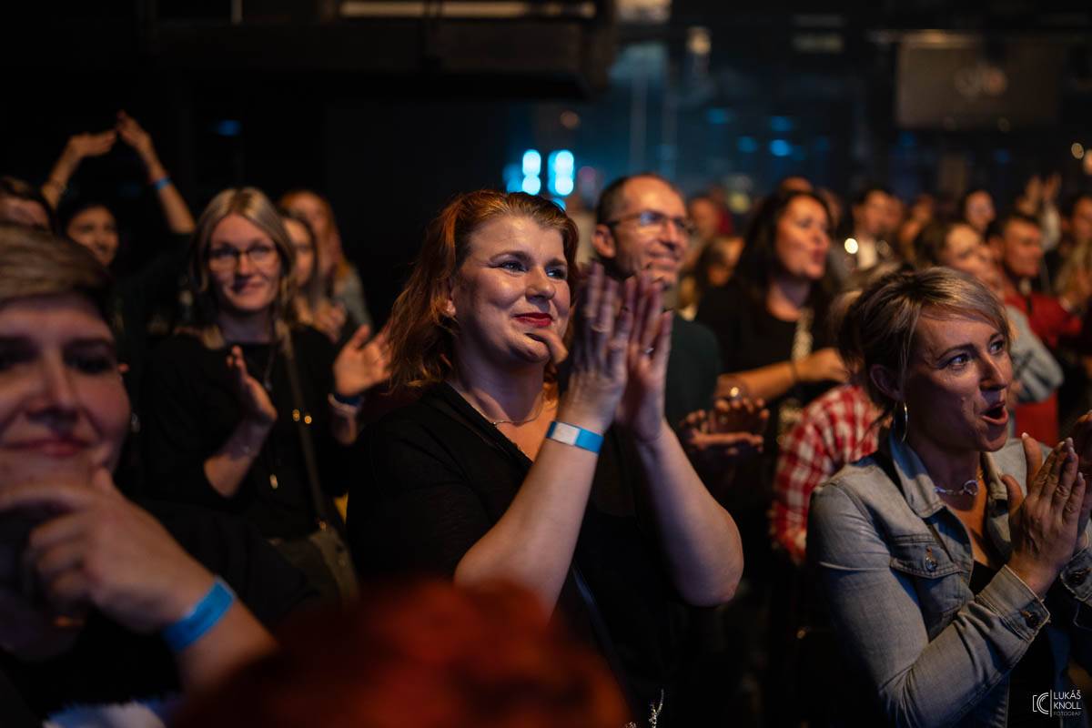 O5 a Radeček zahájili v Hradci Králové turné HoraLove, předskakoval jim Thom Artway