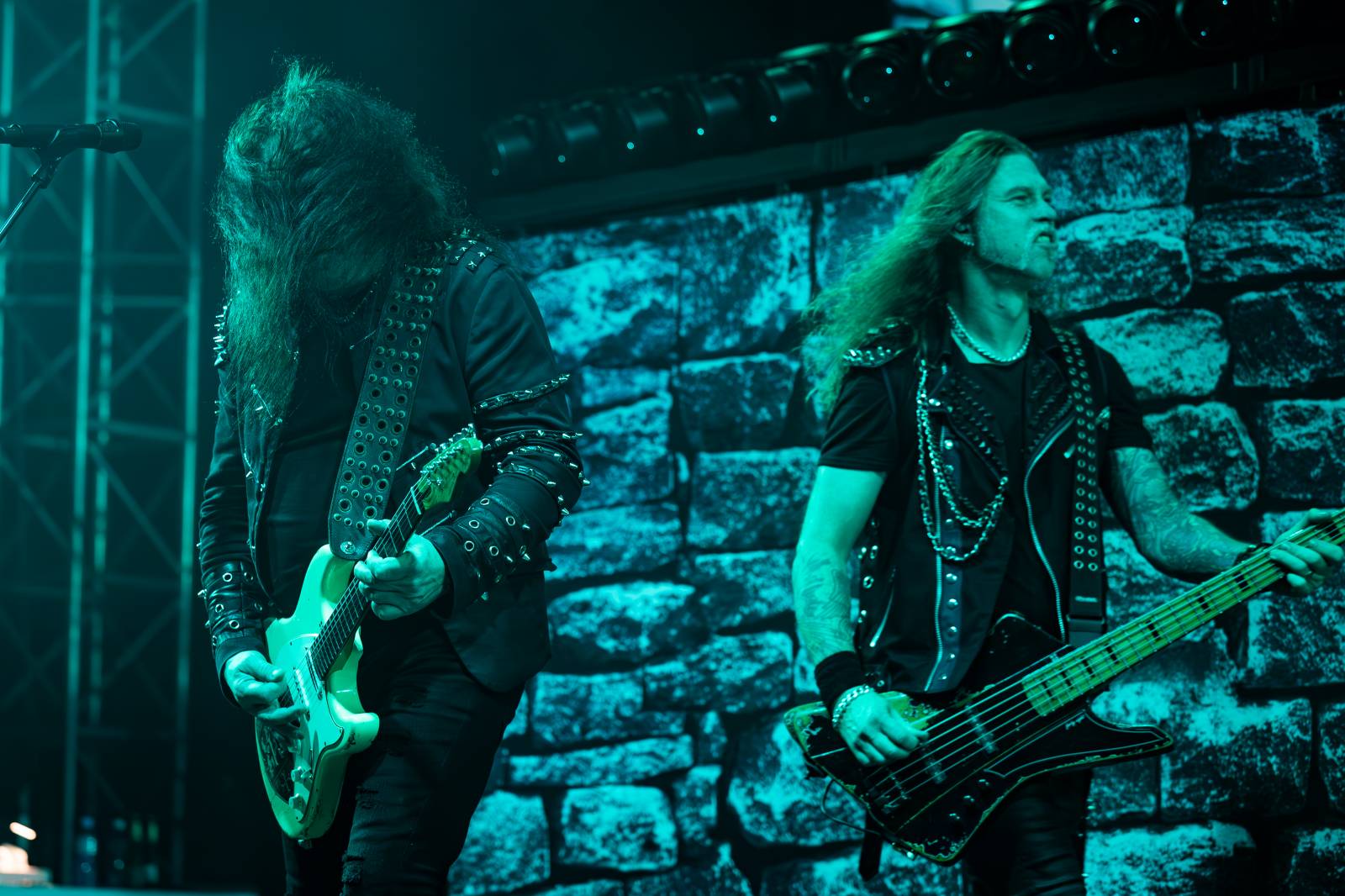 Metalová smršť v Holešovicích. Do Prahy zavítali Powerwolf, Hammerfall a Wind Rose