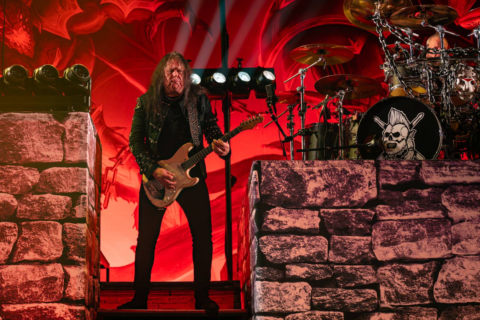 Metalová smršť v Holešovicích. Do Prahy zavítali Powerwolf, Hammerfall a Wind Rose