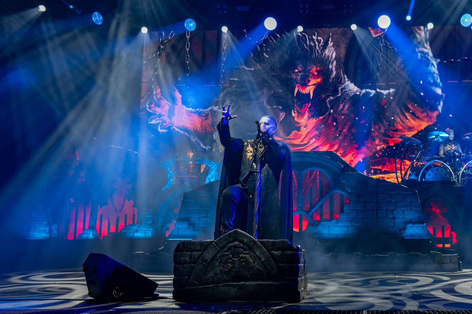 Metalová smršť v Holešovicích. Do Prahy zavítali Powerwolf, Hammerfall a Wind Rose