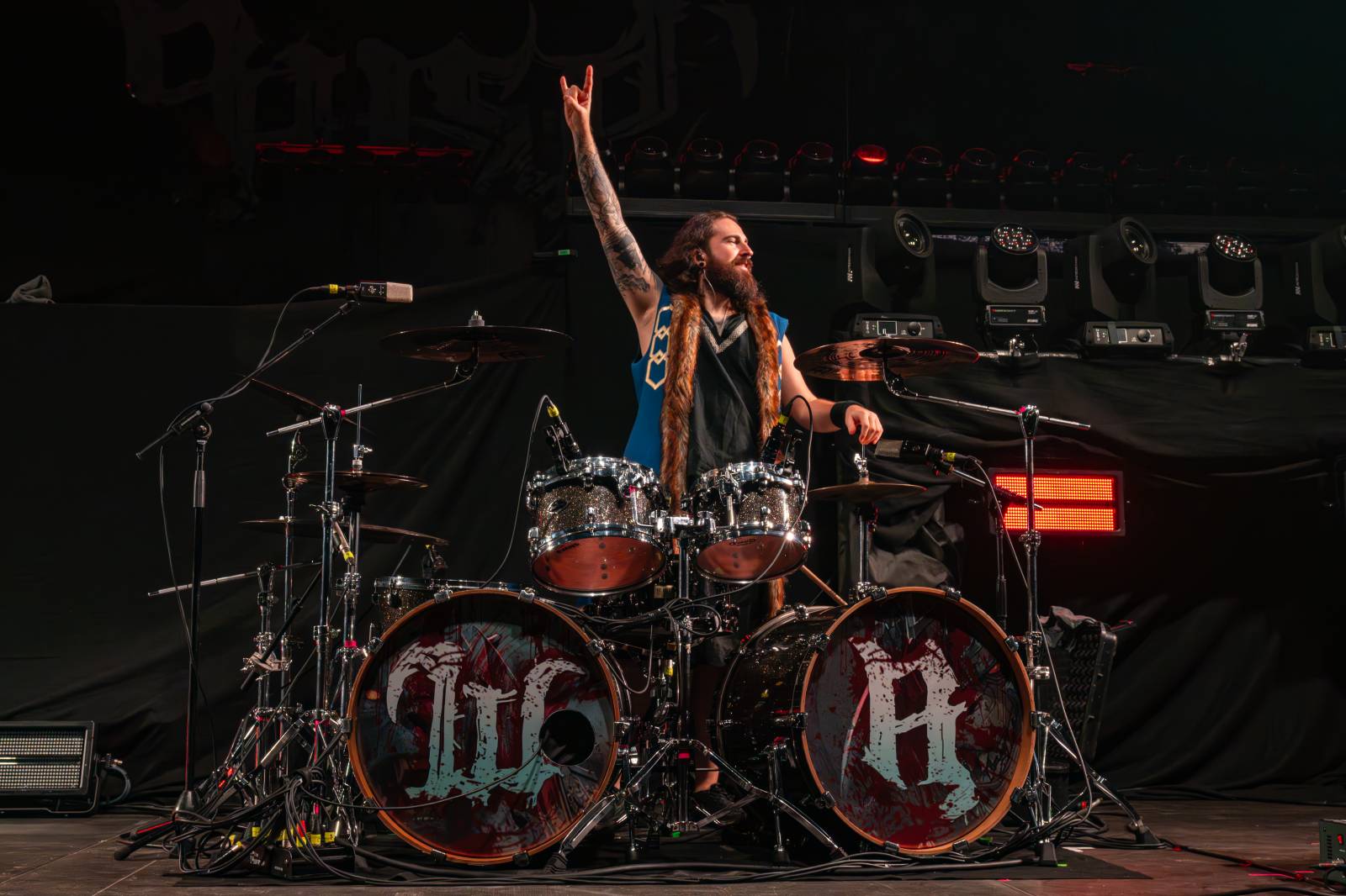 Metalová smršť v Holešovicích. Do Prahy zavítali Powerwolf, Hammerfall a Wind Rose