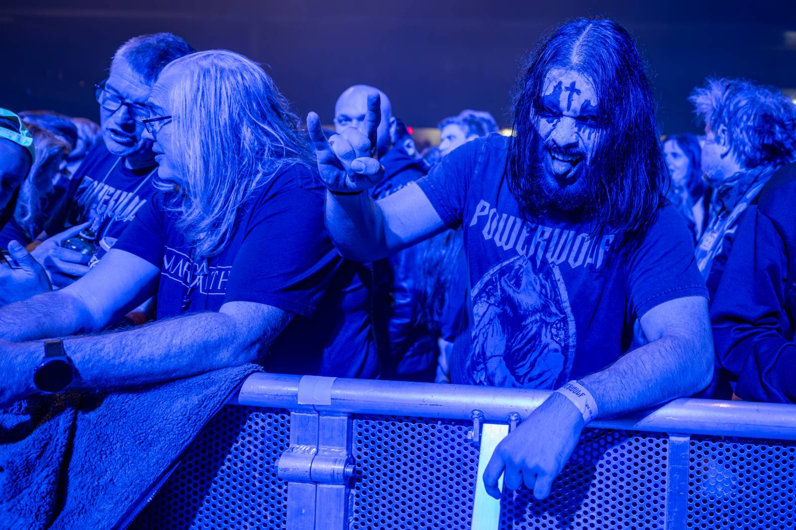 Metalová smršť v Holešovicích. Do Prahy zavítali Powerwolf, Hammerfall a Wind Rose