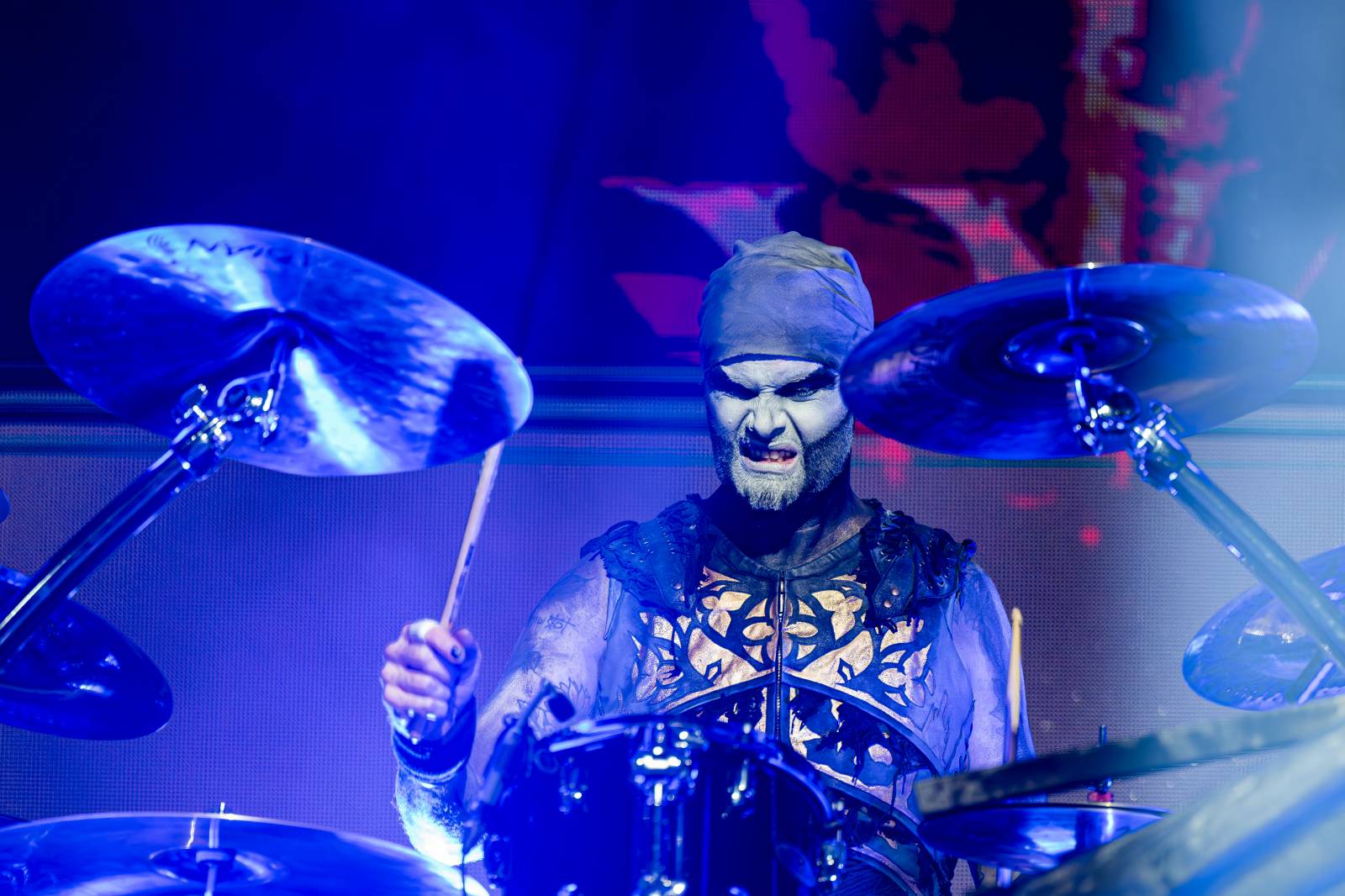 Metalová smršť v Holešovicích. Do Prahy zavítali Powerwolf, Hammerfall a Wind Rose