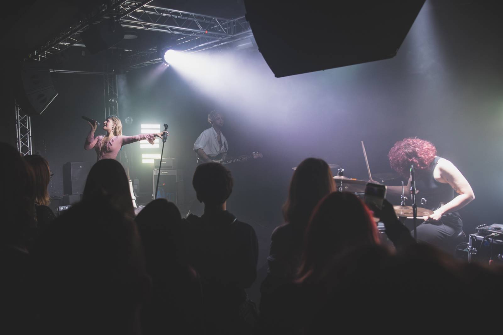 Aiko rozzářila brněnský Kabinet múz, večer zahájila Maella