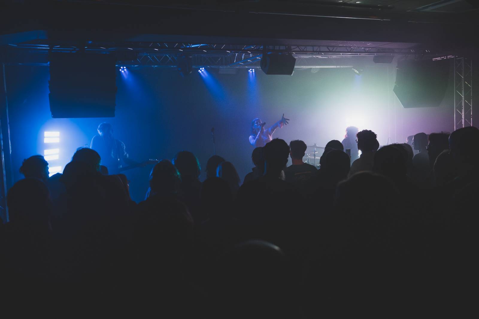 Aiko rozzářila brněnský Kabinet múz, večer zahájila Maella