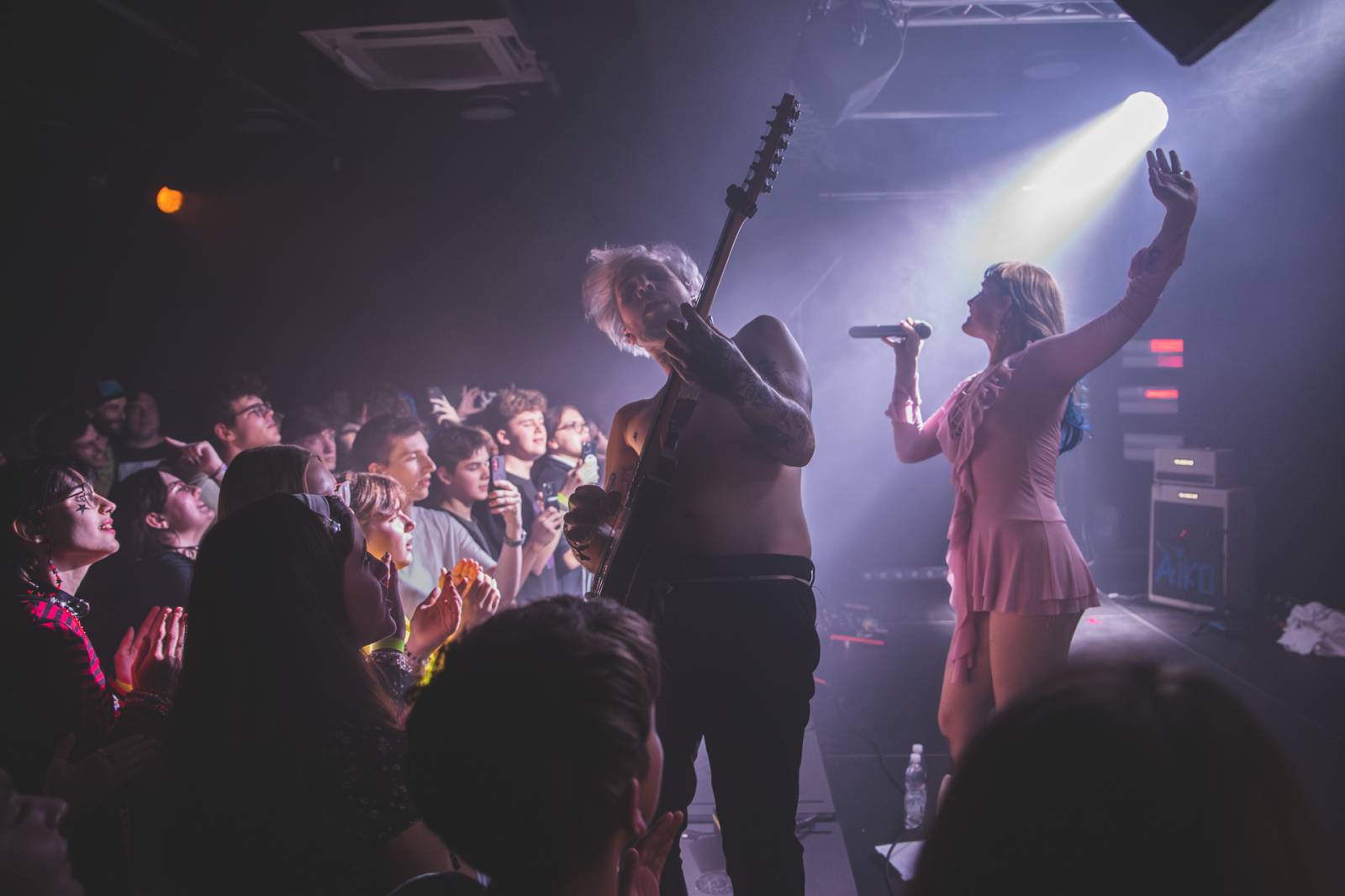 Aiko rozzářila brněnský Kabinet múz, večer zahájila Maella