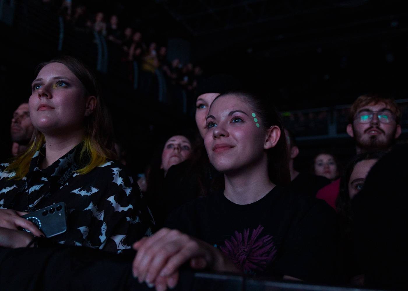 Futuristické kostýmy i strhující vizuální show. Starset se po roce vrátili do Prahy