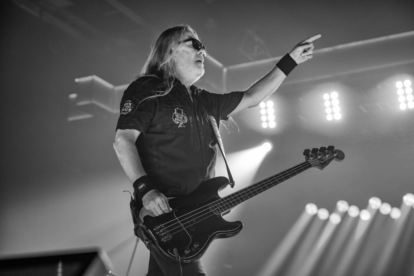 Kabát oslavil 35 let na scéně i v Ústí nad Labem, zpíval s ním celý stadion